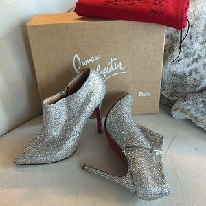 RARE Christian Louboutin Silver Strass ankle boots - 40.5